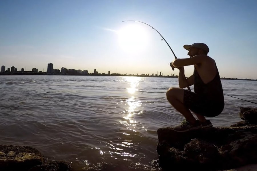 Fue a pasar el finde a una isla salió a pescar y le robaron hasta los