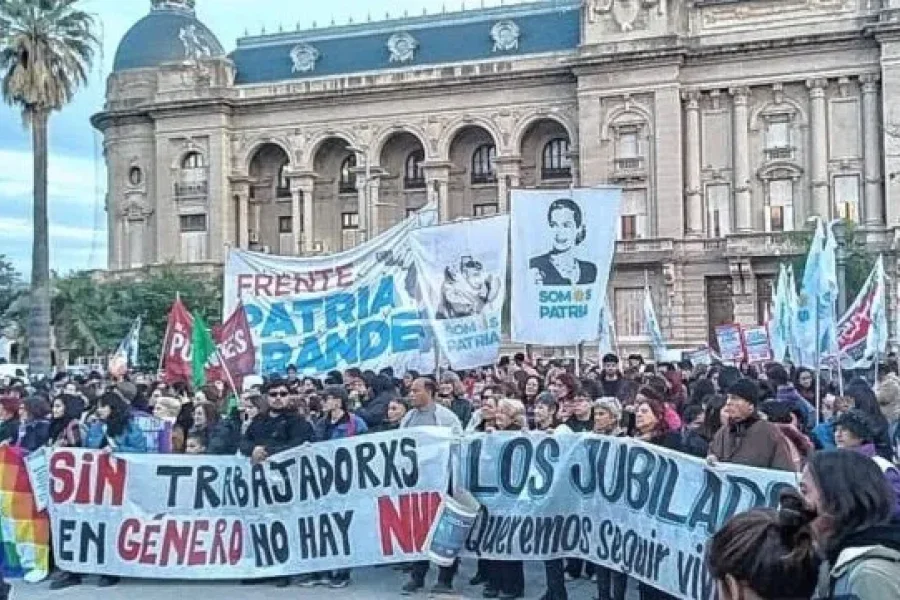 Bajo El Lema M S Hambre M S Muertas Ni Una Menos Se Moviliz En