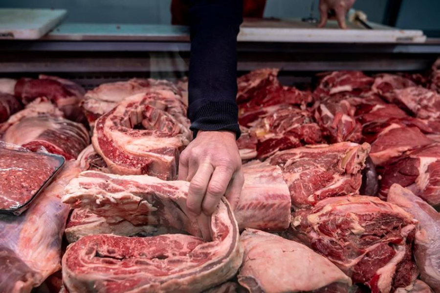 El consumo de carne se desplomó a su peor nivel en 26 años con una